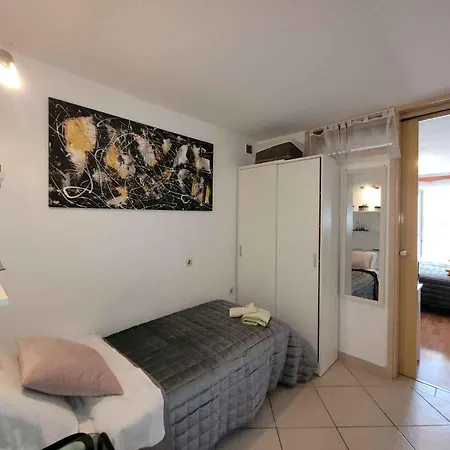 Apartman 15 *