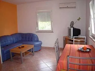 In - Istrien 11080 Apartament Pula