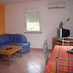 In - Istrien 11080 Appartamento Pola