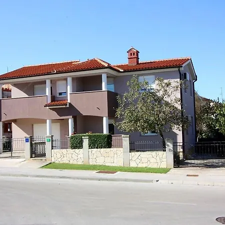 In - Istrien 11080 Apartman