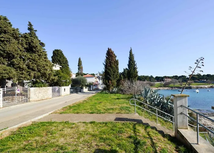 In - Istrien 11080 بولا