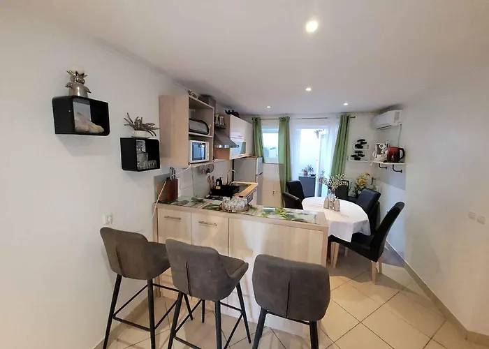 شقة In - Istrien 11080 بولا